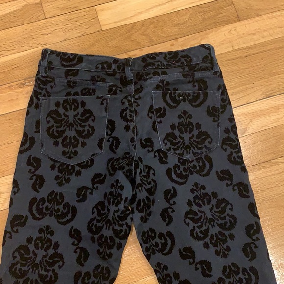 Festive and funky jeans to elevate a look! - Picture 4 of 4